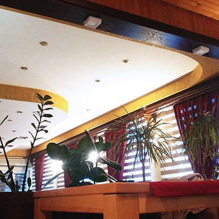 Hotel Derby Orasje Экстерьер фото