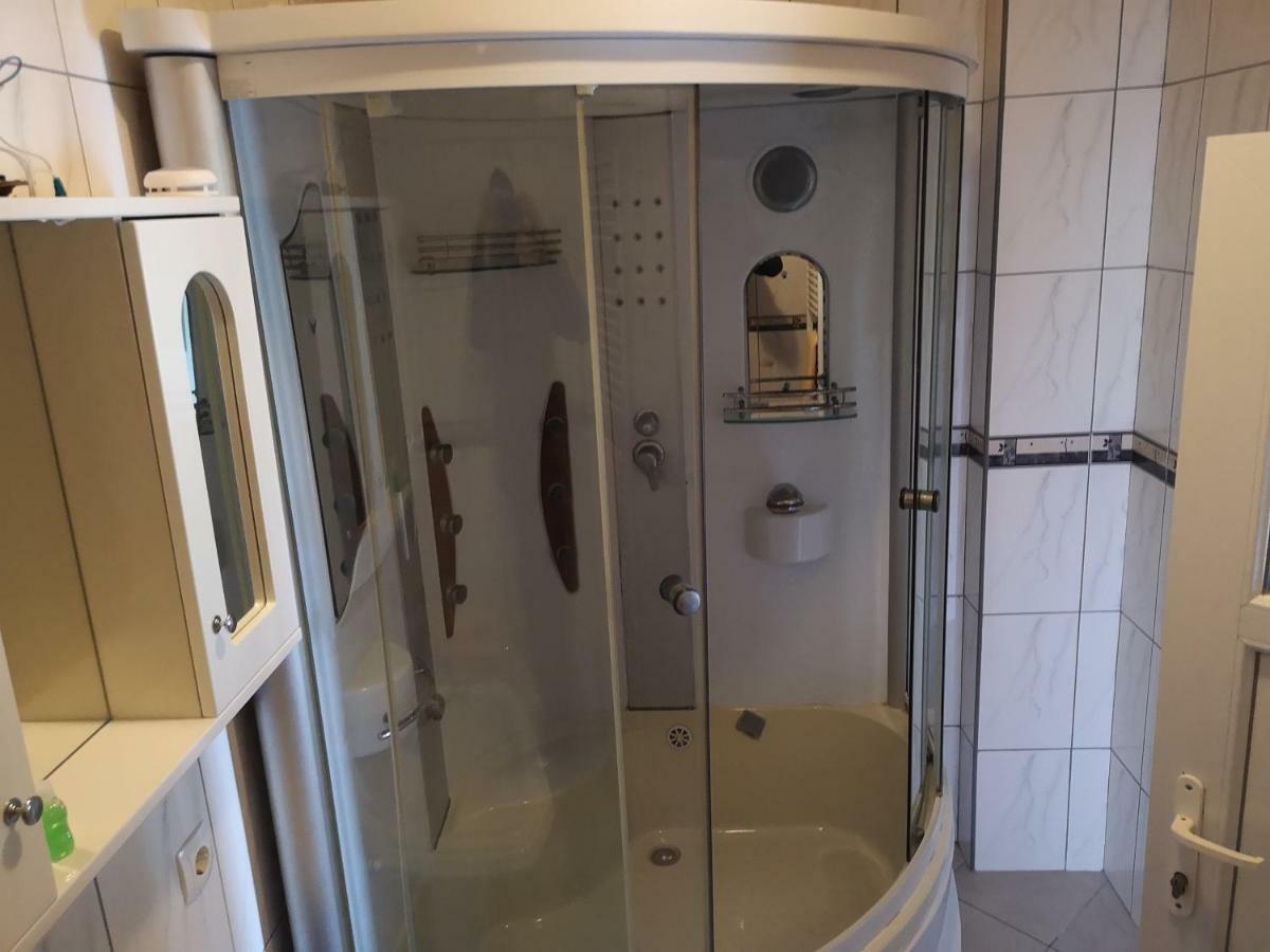 Hotel Derby Orasje Экстерьер фото